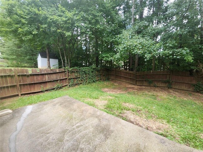 Building Photo - 3225 Landgraf Close