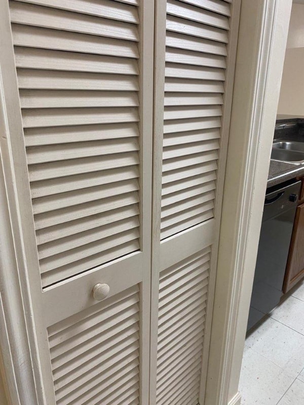 Building Photo - 120 Louise St