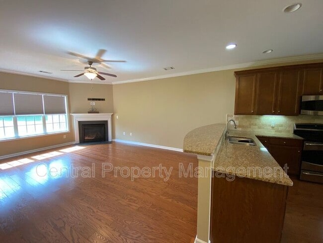 Building Photo - 53 Barnwood Cir