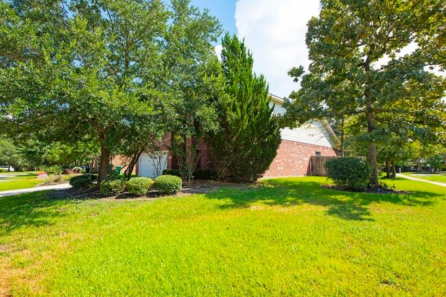 Building Photo - 46 N Planchard Cir
