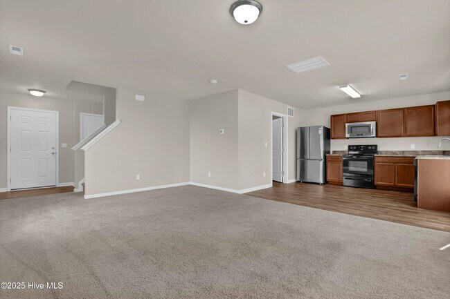 Building Photo - 201 Bungalow Rd