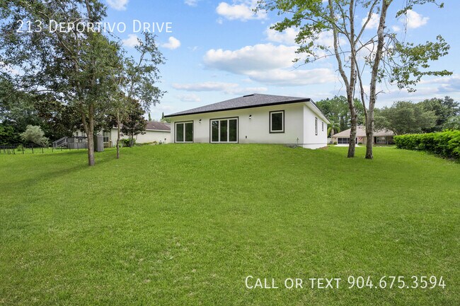 Building Photo - 213 Deportivo Dr