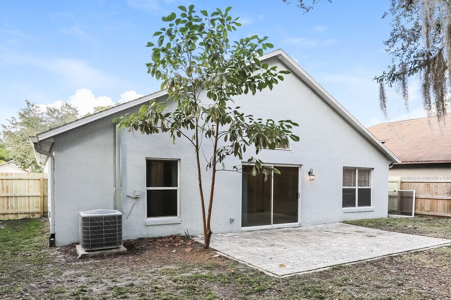 Building Photo - 1025 Henson Ct
