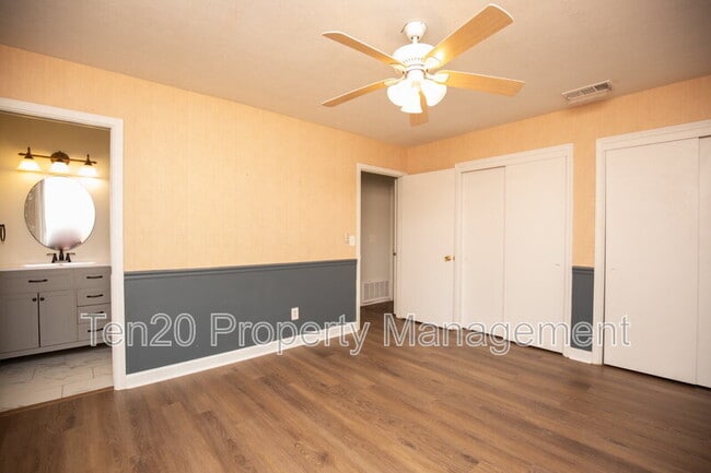 Building Photo - 4034 Savannah Dr