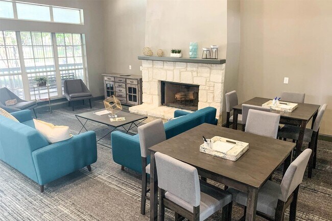 Building Photo - 1297 W Loop 1604 N