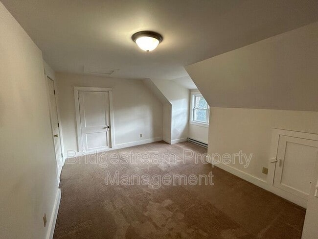 Building Photo - 7155 Meeker Rd