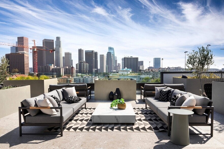 Building Photo - The Charlie Echo Park