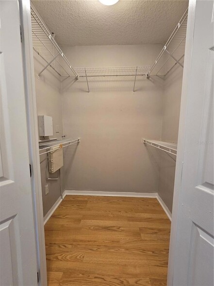 Building Photo - 1910 E Palm Ave