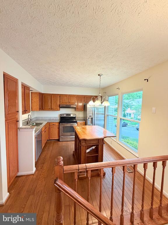 Building Photo - 3758 Mazewood Ln