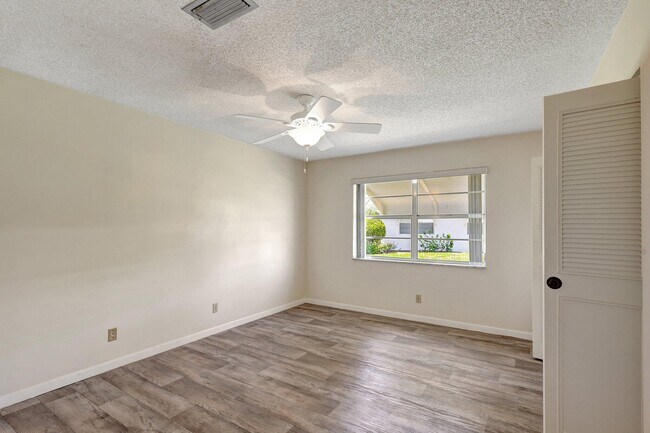 Building Photo - 903 Savannas Point Dr