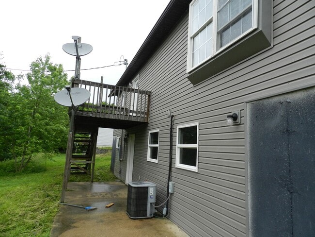 Building Photo - 14558 Holloway Ln