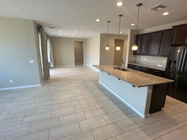 Building Photo - Corner Lot, RV Gate and Garage, Single Lev...