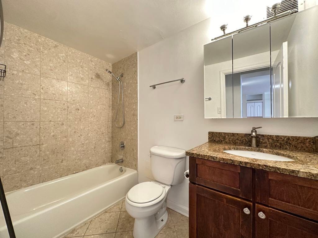 Building Photo - 4180 N Marine Dr