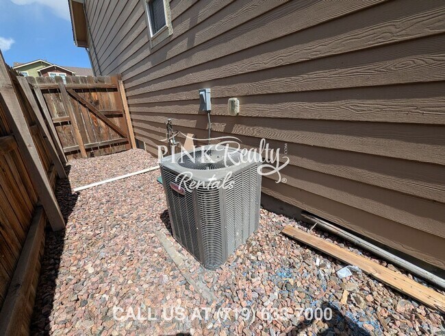 Building Photo - 6427 Marilee Wy