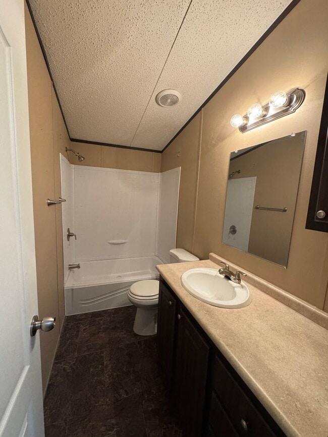 Building Photo - 20 Restful Pl