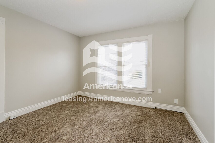 Building Photo - 1216 S 32nd St