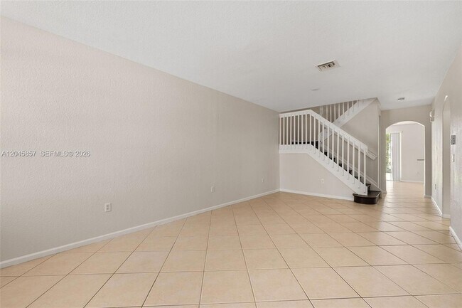 Building Photo - 8401 SW 25th Ct