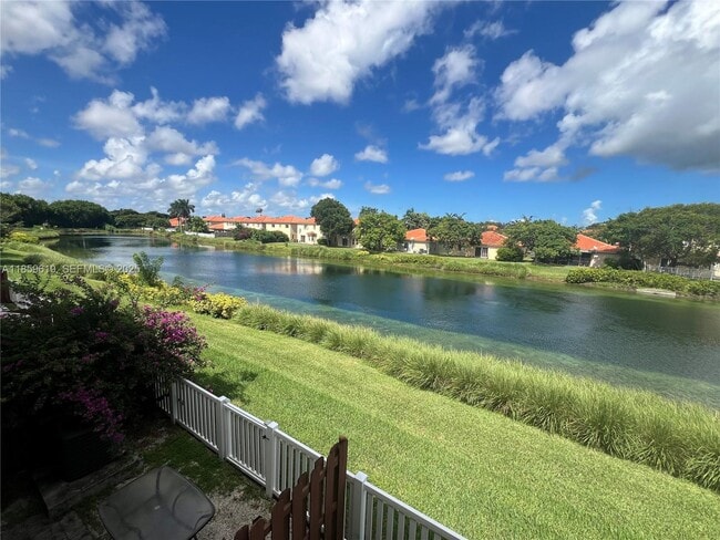 Building Photo - 1655 NE 33rd Rd