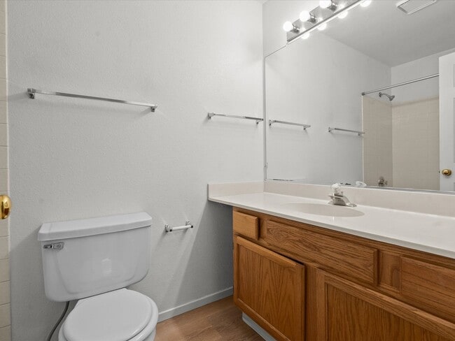 Building Photo - 6165 Greenbrook Dr