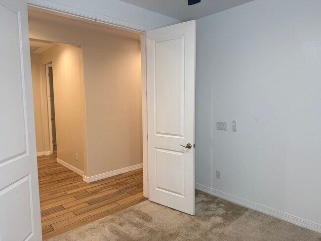 Building Photo - 1673 N St Francis Pl