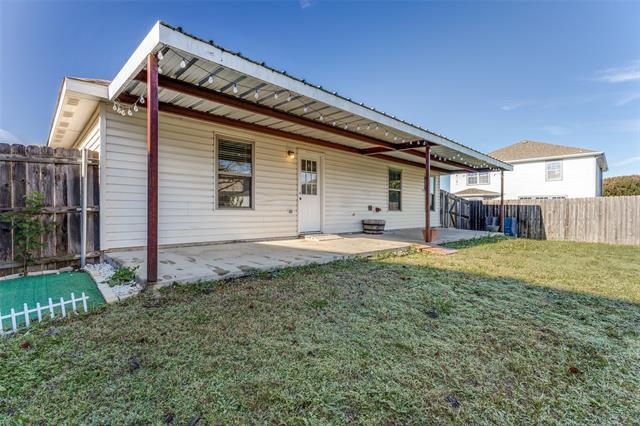 Building Photo - 1112 Day Dream Dr