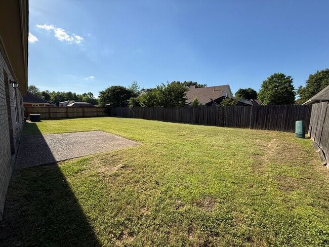 Building Photo - Bartlett 4 Bedroom 2.5 Bath Rental Home in Country Creek Subdivision