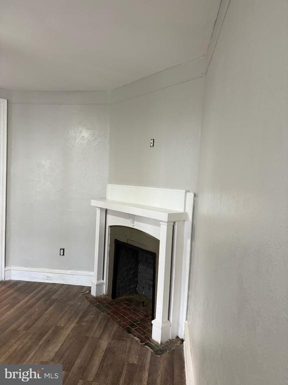 Building Photo - 6130 Locust St