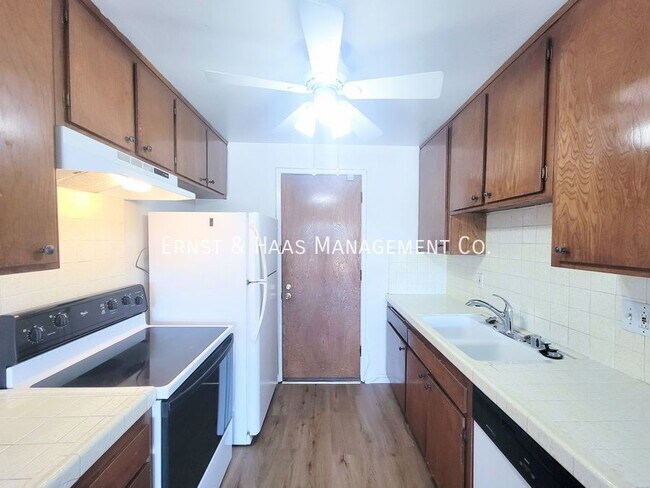 Building Photo - 3565 Linden Ave