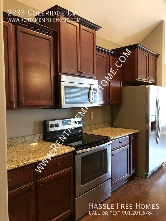 Building Photo - 2233 Coleridge Cv