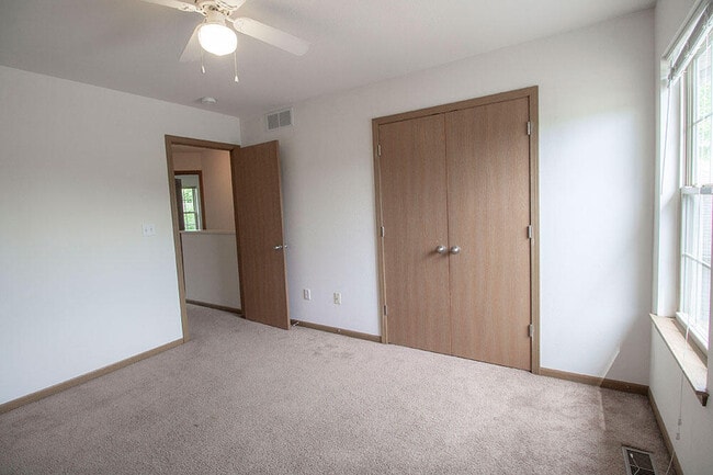 Building Photo - 2119 N Ballenger Ln