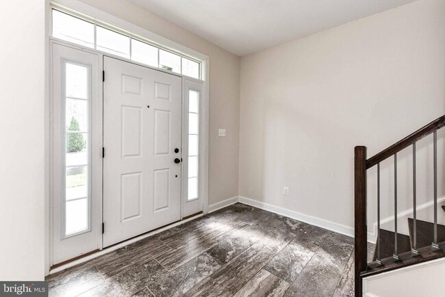 Building Photo - 3160 Yeager Dr