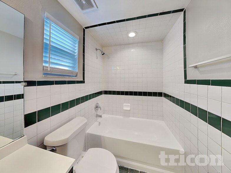 Building Photo - 8504 Willow Forest Ct