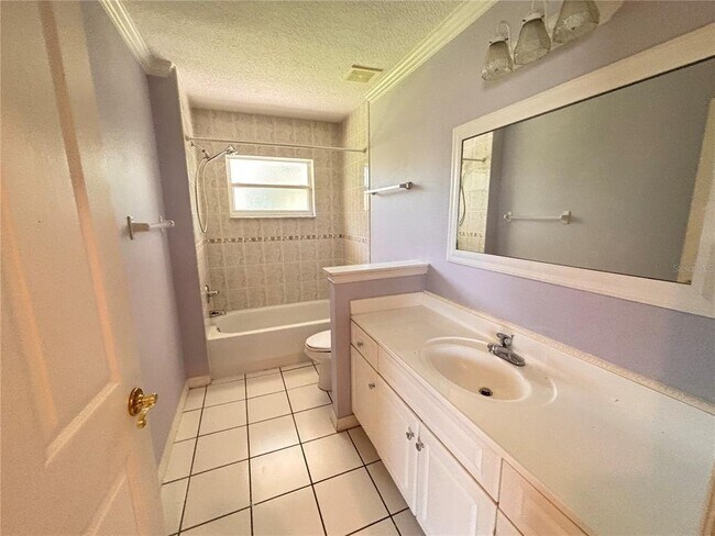 Building Photo - 40 Foxhall Ln