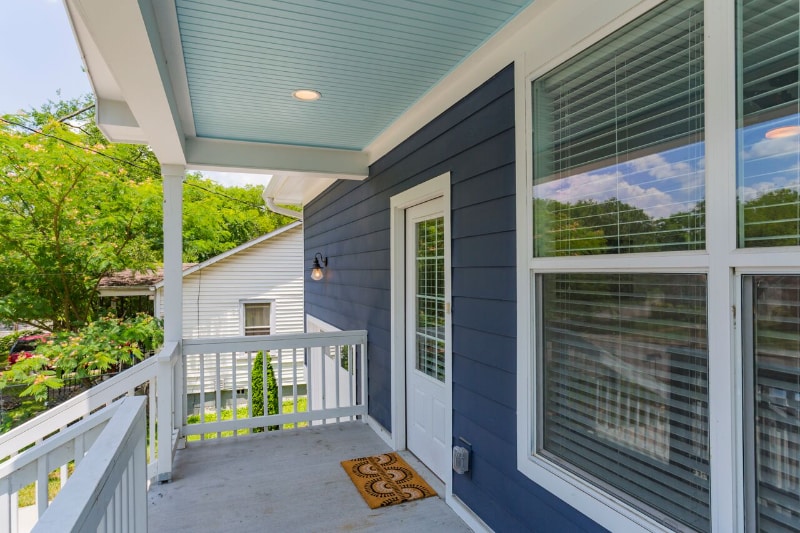 Building Photo - 716 29th Ave N