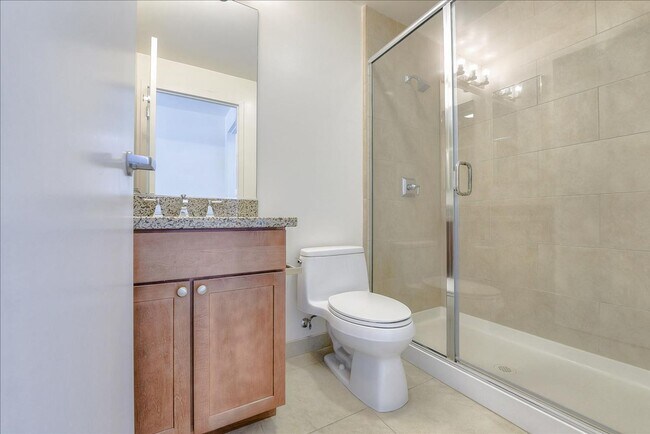 Building Photo - Fantastic 2 Bedroom/2 Bath at City Heights