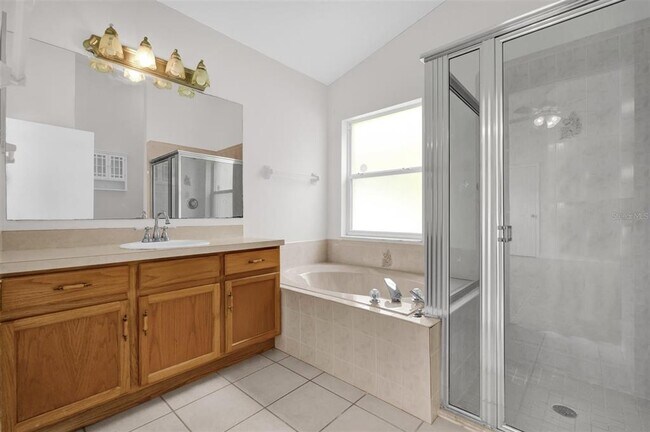 Building Photo - 3390 Cypress Point Cir