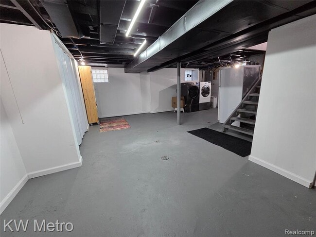 Building Photo - 2105 Northwood Blvd