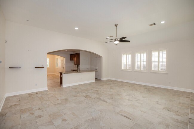 Building Photo - 10139 Sierra Grace Ln