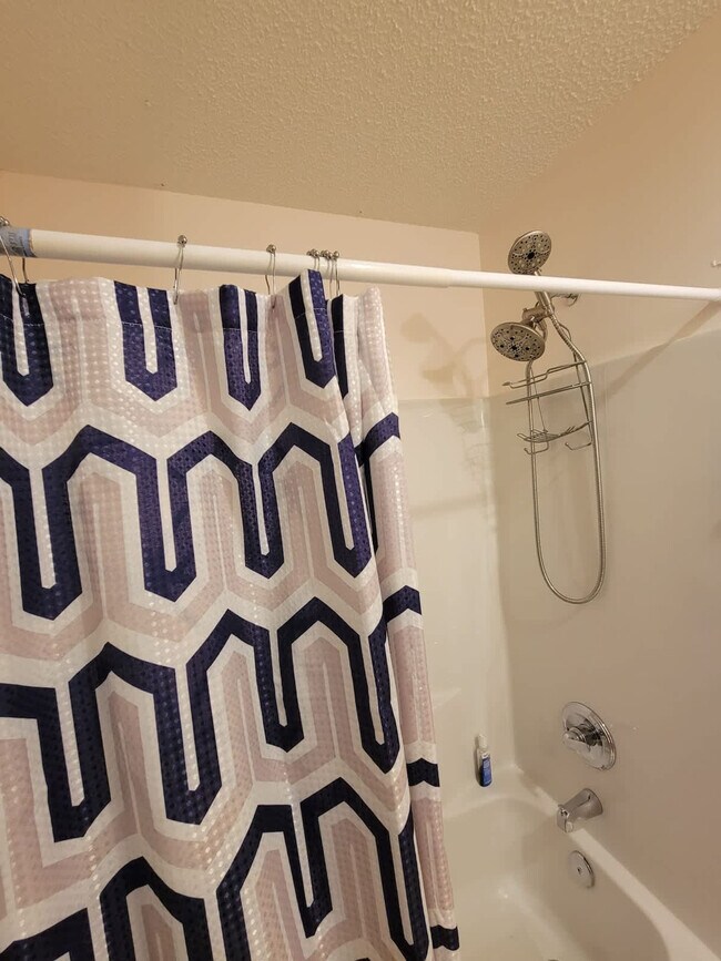 Building Photo - 305 Humble Rd