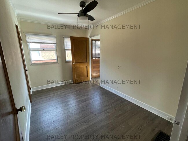 Building Photo - 1661 Richmond Dr