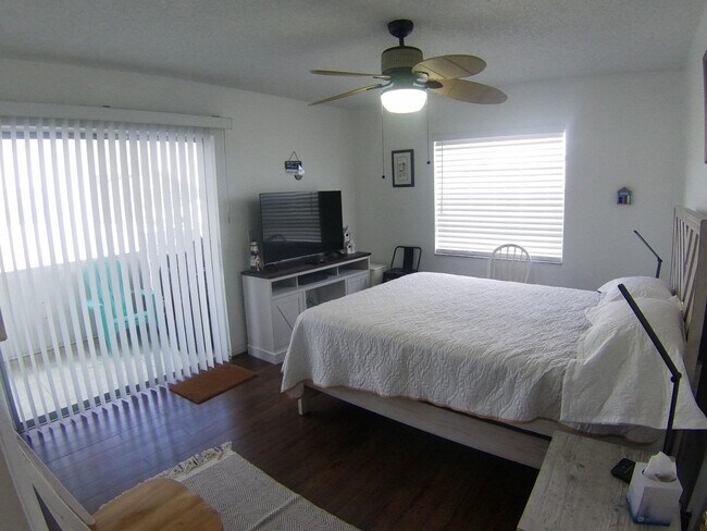 Building Photo - 420 Piedmont I