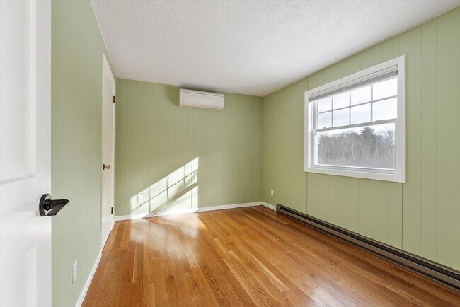 Building Photo - 9 West Rd