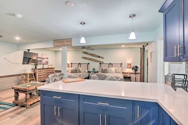 Building Photo - 3917 Avenue P 1/2