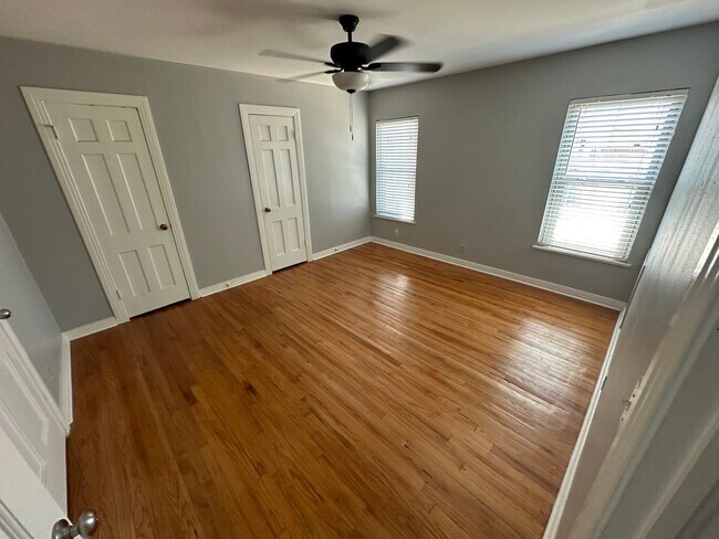 Building Photo - 3601 Norfolk Rd