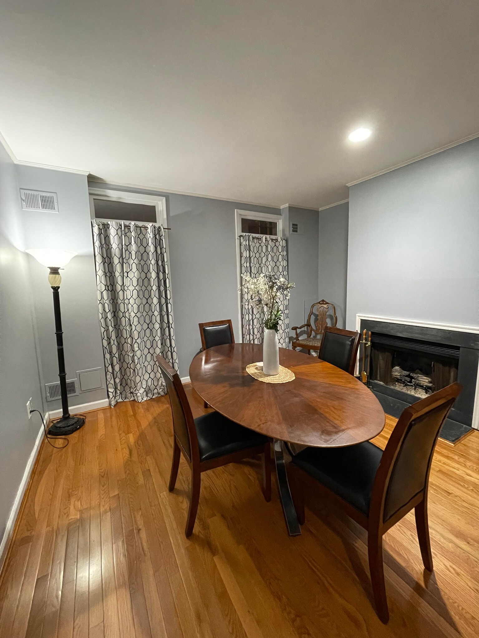 Dining Room - 1914 5th St NW