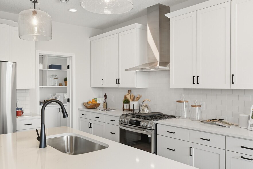 Building Photo - 3468 Knightsbridge Trl N
