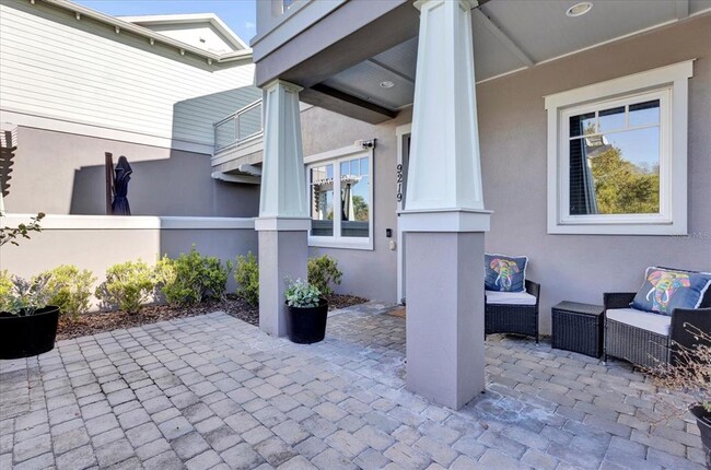 Building Photo - 9219 Laureate Blvd