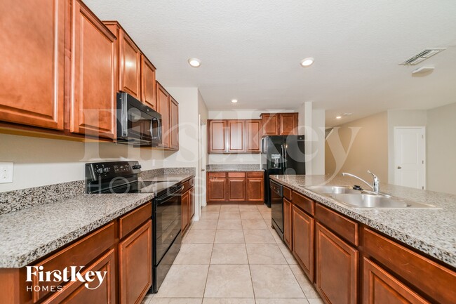 Building Photo - 12714 Hampton Hill Dr