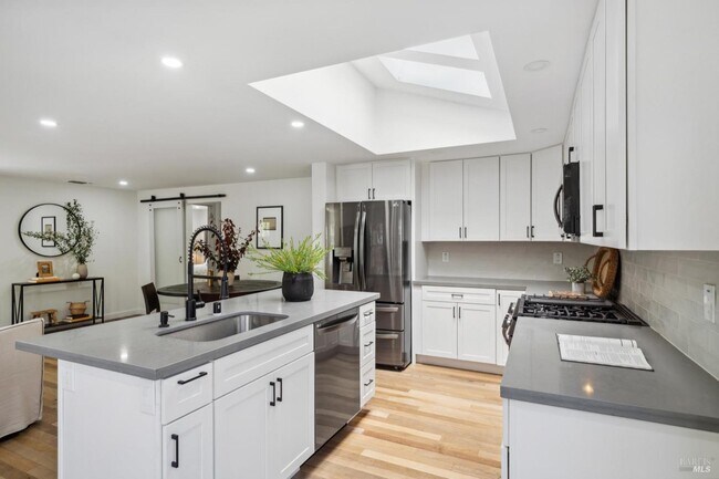 Building Photo - 2188 First Ave