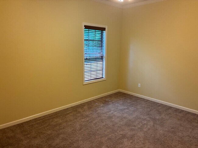 Building Photo - 97 Cypress Gln